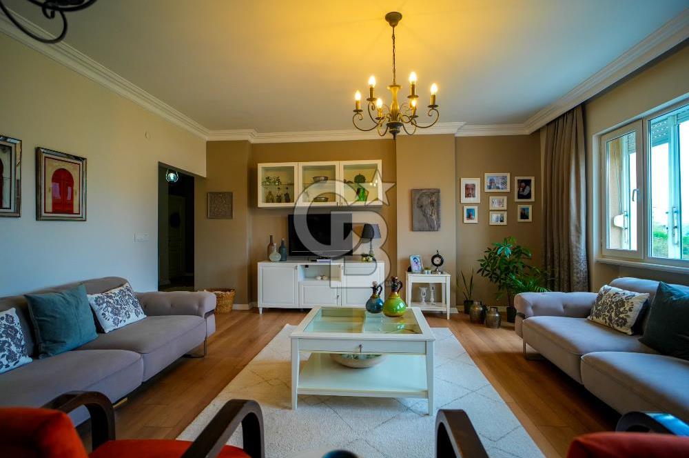 Üsküdar Çengelköy Karmen Sitesi satılık 3+1 Daire