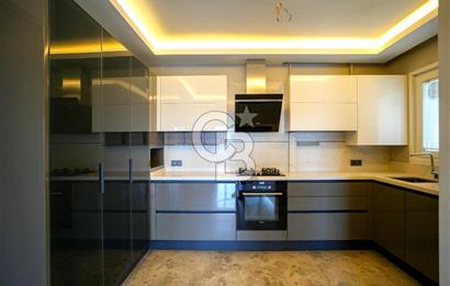 Üsküdar Çengelköy Karmen Sitesi satılık 3+1 Daire