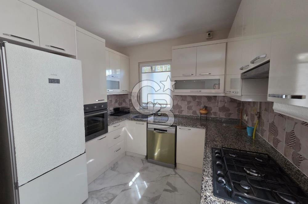 Balmumcuda Müstakil Binada Bahçeli Giriş Katı 4+1 Kiralık Ofis
