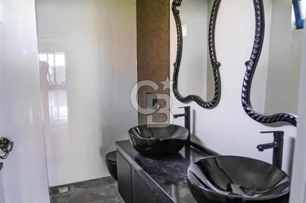 Coldwell Banker güvencesiyle İntepede 6+1 Müstakil Lüks Villa