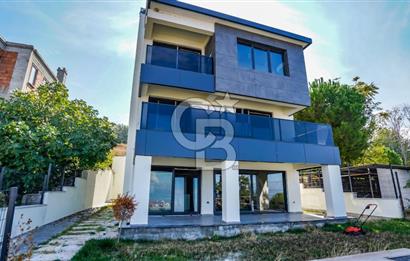 Coldwell Banker güvencesiyle İntepede 6+1 Müstakil Lüks Villa