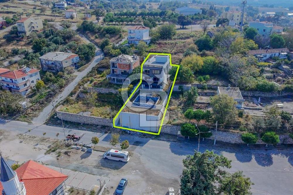 Coldwell Banker güvencesiyle İntepede 6+1 Müstakil Lüks Villa