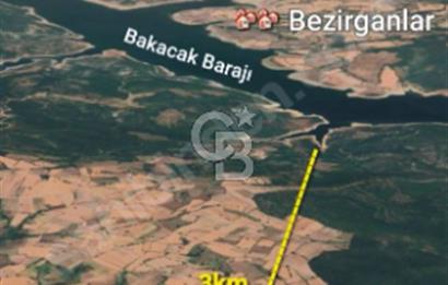 ÇANAKKALE/BİGA'DA DEREYE CEPHE,YOLU OLAN "5550M2"HARİKA ARAZİ.