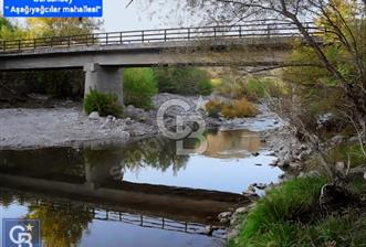Balıkesir/Dursunbey Aşağıyağcılar'da asfalta cepheli 1741m2...