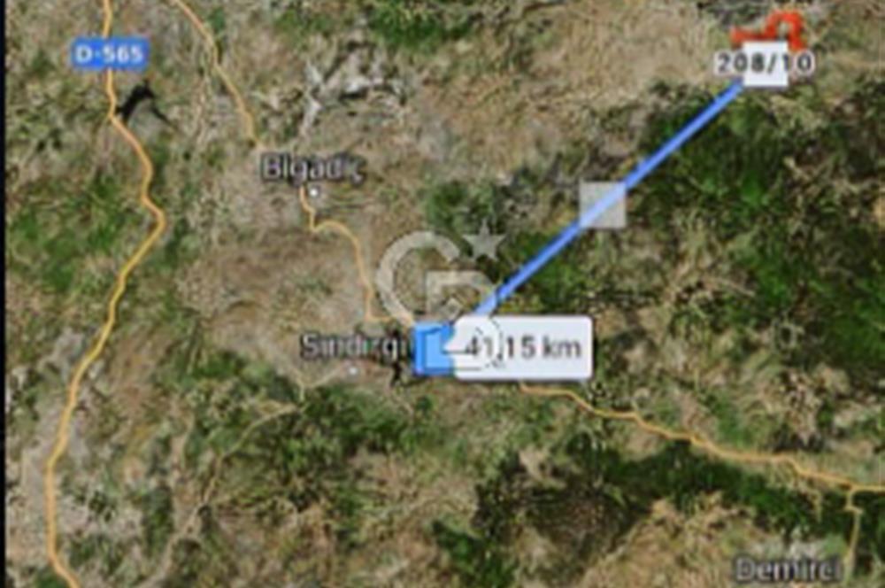 Balıkesir/Dursunbey Aşağıyağcılar'da asfalta cepheli 1741m2...