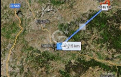 Balıkesir/Dursunbey Aşağıyağcılar'da asfalta cepheli 1741m2...