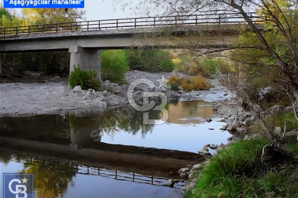 Balıkesir/Dursunbey Aşağıyağcılar'da asfalta cepheli 1741m2...