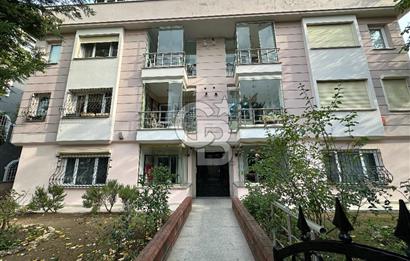FLORYA ŞENLİKKÖY MERKEZDE 2007 YAPIMI 3+1 SATILIK BAHÇE KATI