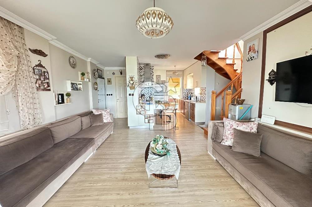 Cundada Denize Sıfır Lüks ve Konforlu Satılık 5+1 Villa