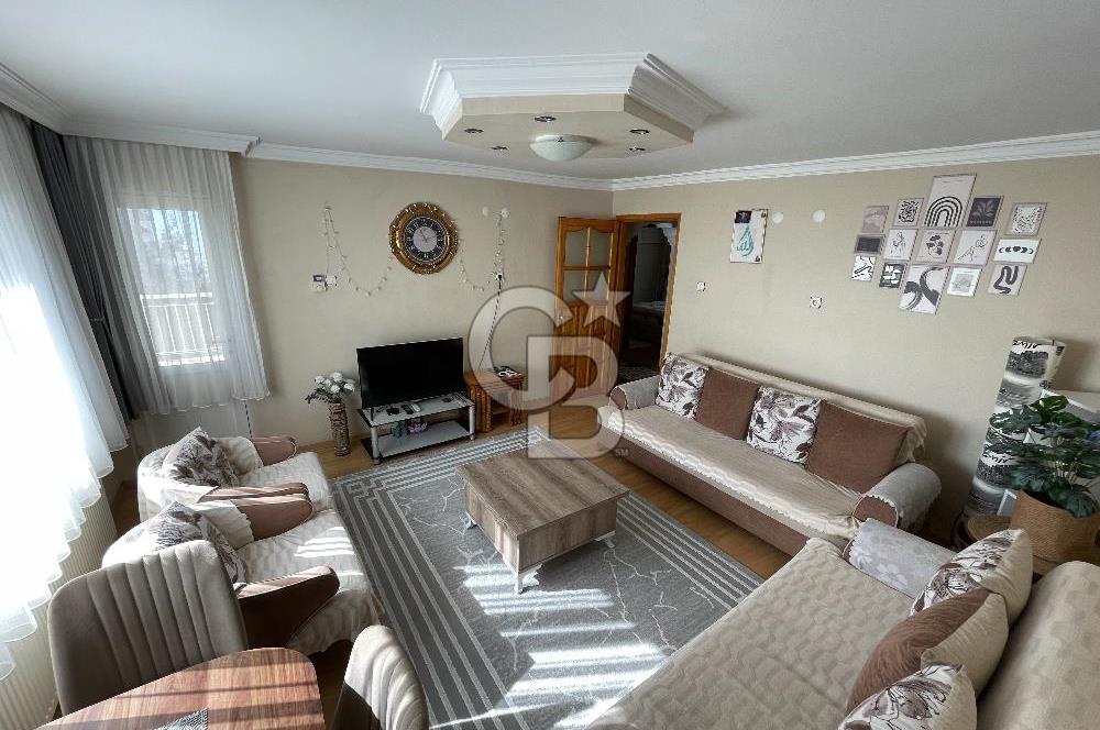 Çiğli İzkent'te Deniz Manzaralı 2+1 Satılık Daire