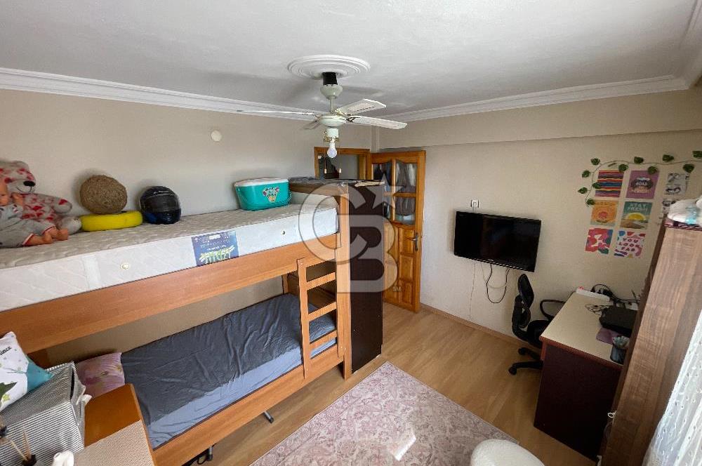 Çiğli İzkent'te Deniz Manzaralı 2+1 Satılık Daire