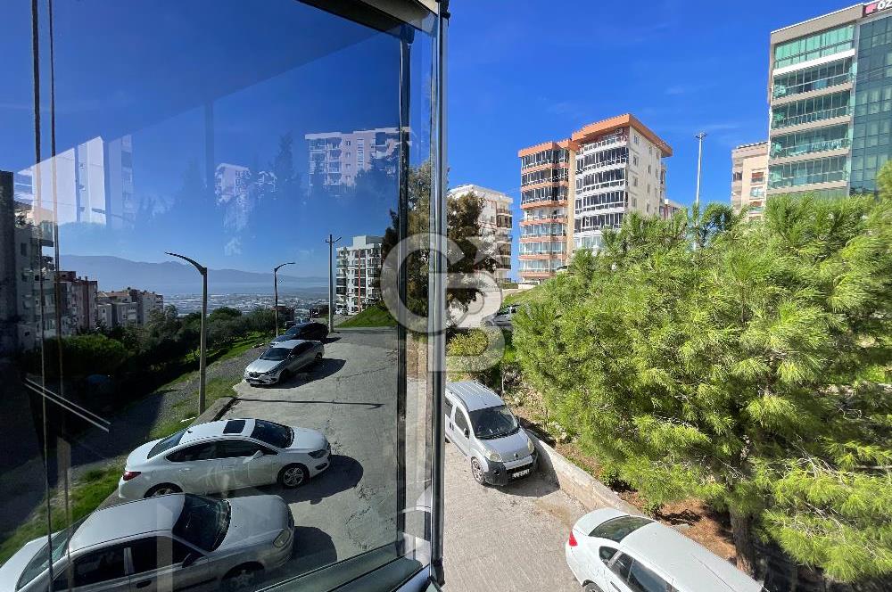 Çiğli İzkent'te Deniz Manzaralı 2+1 Satılık Daire