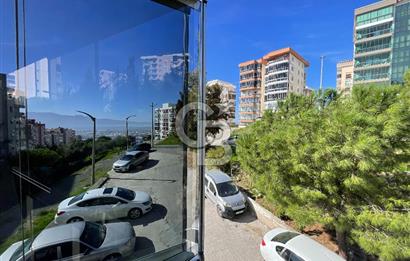 Çiğli İzkent'te Deniz Manzaralı 2+1 Satılık Daire