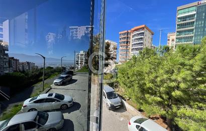 Çiğli İzkent'te Deniz Manzaralı 2+1 Satılık Daire