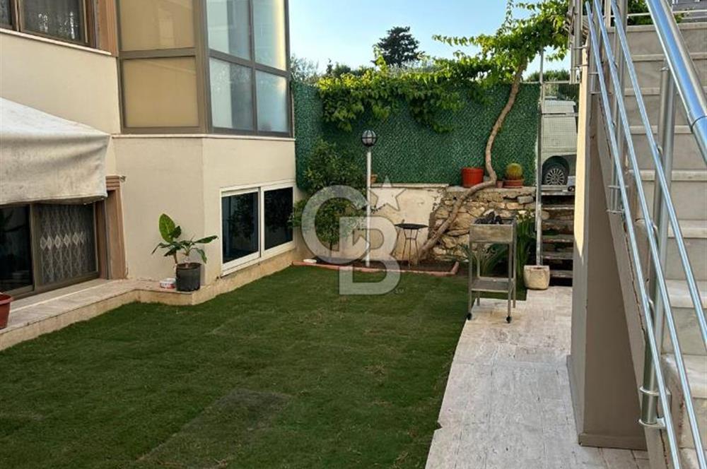 ÇEŞME MERKEZ'DE SATILIK 3+1  TRİPLEKS VİLLA