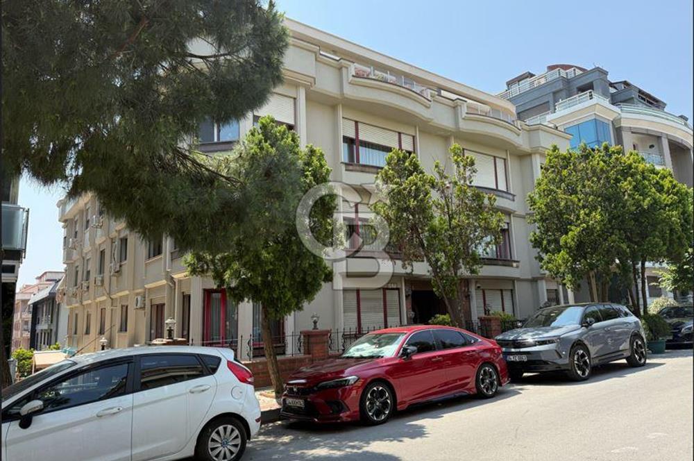 Florya Adakale'de 260m² Lüks Tasarımlı Masrafsız 4+1 Daire