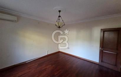 Balmumcuda Müstakil Binada Bahçeli Giriş Katı 4+1 Kiralık Ofis