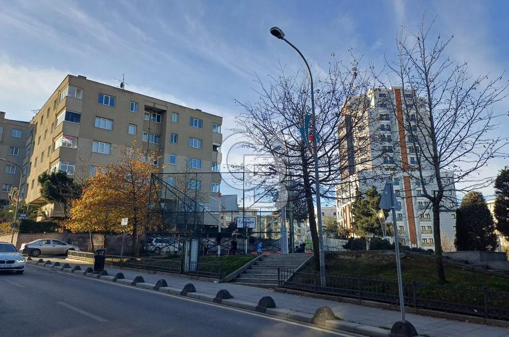 Çekmeköy Mehmet Akif Mah Işık Sitesi Satılık 2+1 Daire