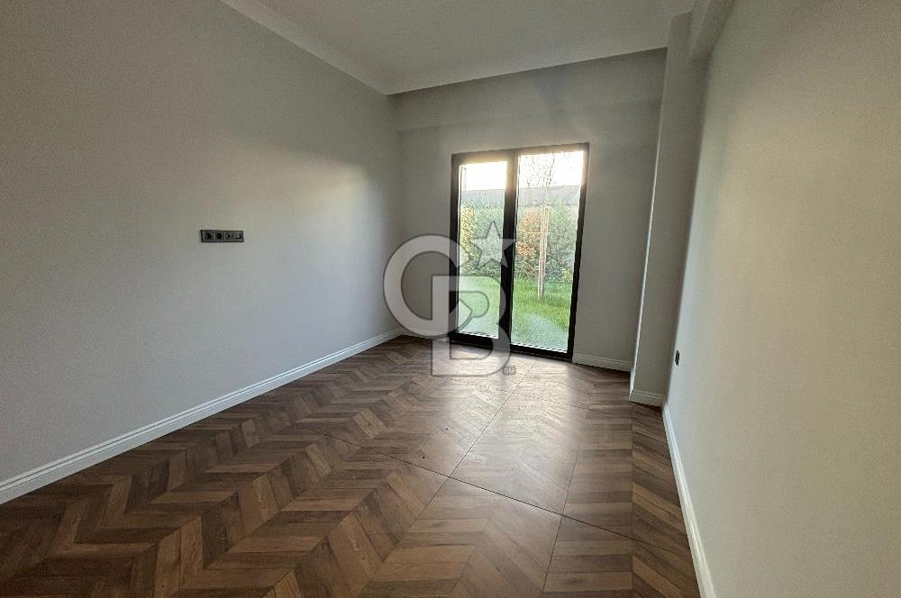 BAĞDAT CADDESİ PARALELİNDE KAPALI GARAJ VE HAVUZLU LÜX 4+1 VİLLA