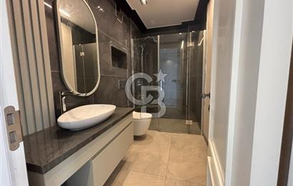 BAĞDAT CADDESİ PARALELİNDE KAPALI GARAJ VE HAVUZLU LÜX 4+1 VİLLA