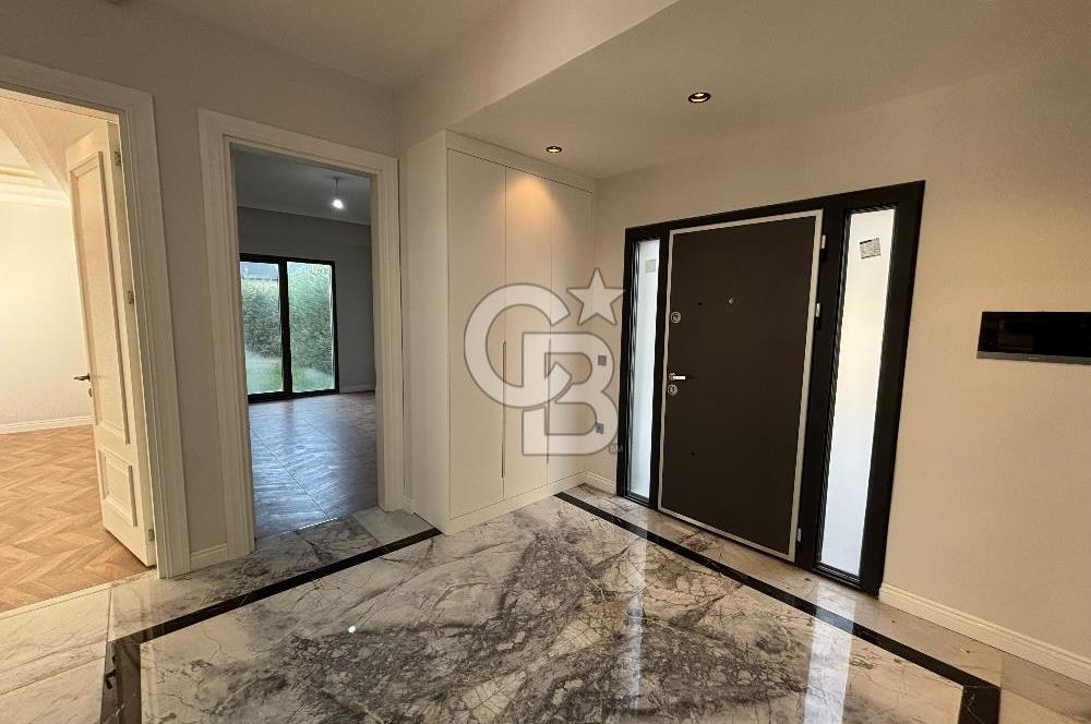 BAĞDAT CADDESİ PARALELİNDE KAPALI GARAJ VE HAVUZLU LÜX 4+1 VİLLA