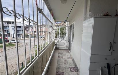 Bayraklı Postacılar'da  Full Tadilatlı Doğalgazlı Ara Kat Satılık 3+1 Daire