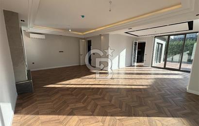 BAĞDAT CADDESİ PARALELİNDE KAPALI GARAJ VE HAVUZLU LÜX 4+1 VİLLA