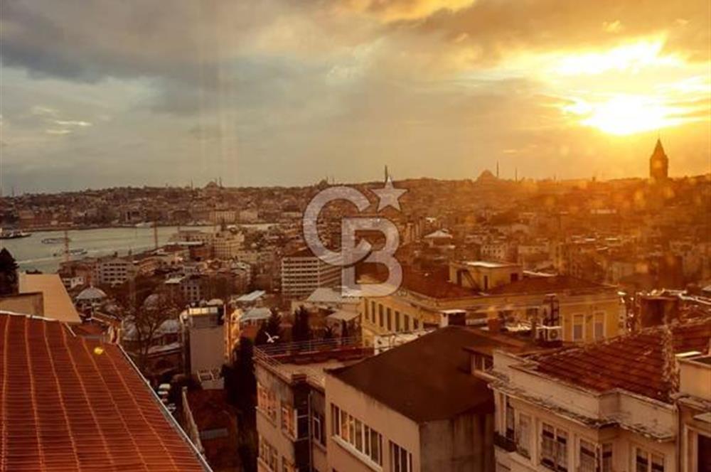 BEYOĞLU CİHANGİRDE DENİZ MANZARALI SATILIK OTEL