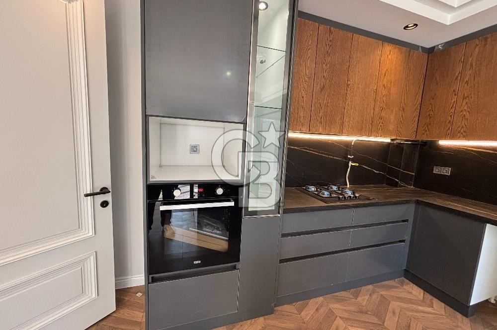 BAĞDAT CADDESİ PARALELİNDE KAPALI GARAJ VE HAVUZLU LÜX 4+1 VİLLA