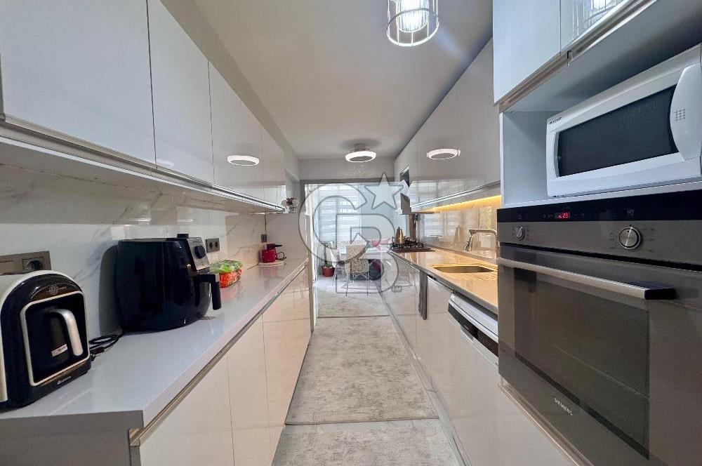 Bayraklı Postacılar'da  Full Tadilatlı Doğalgazlı Ara Kat Satılık 3+1 Daire