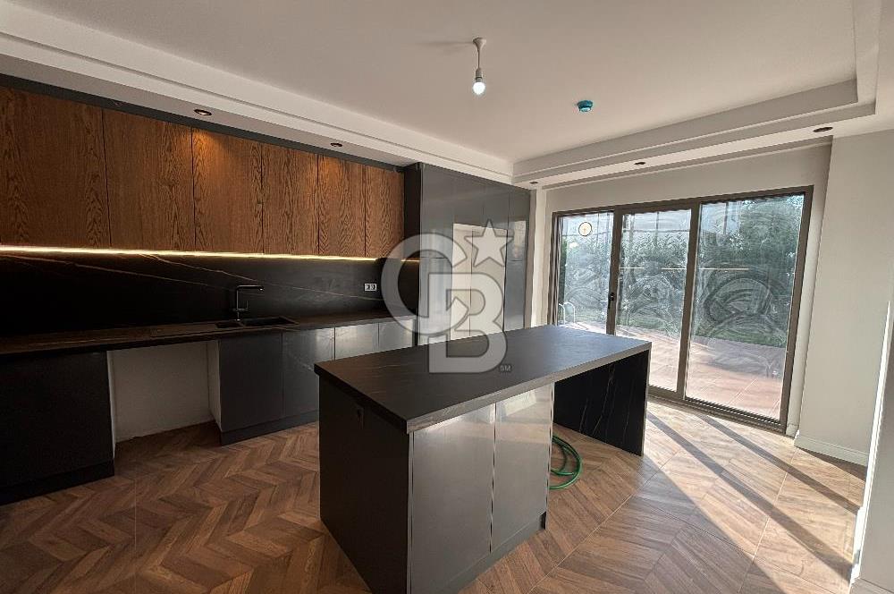 BAĞDAT CADDESİ PARALELİNDE KAPALI GARAJ VE HAVUZLU LÜX 4+1 VİLLA