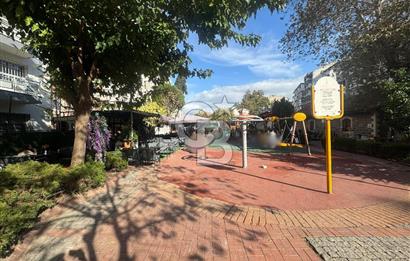 Karşıyaka Merkezde, Çarşı, İzbana Yürüme Mesafesinde Devren Kafe