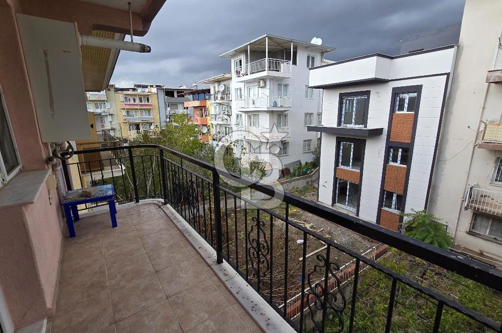 BORNOVA İNÖNÜ MAHALLESİ’NDE 3+1 115 M² KİRALIK ARAKAT DAİRE