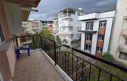 BORNOVA İNÖNÜ MAHALLESİ’NDE 3+1 115 M² KİRALIK ARAKAT DAİRE