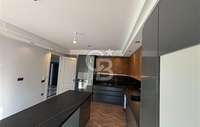 BAĞDAT CADDESİ PARALELİNDE KAPALI GARAJ VE HAVUZLU LÜX 4+1 VİLLA