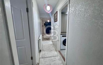 Bayraklı Postacılar'da  Full Tadilatlı Doğalgazlı Ara Kat Satılık 3+1 Daire