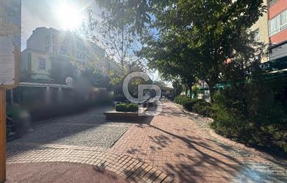 Karşıyaka Merkezde, Çarşı, İzbana Yürüme Mesafesinde Devren Kafe