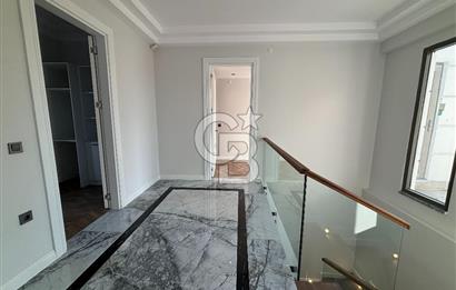 BAĞDAT CADDESİ PARALELİNDE KAPALI GARAJ VE HAVUZLU LÜX 4+1 VİLLA