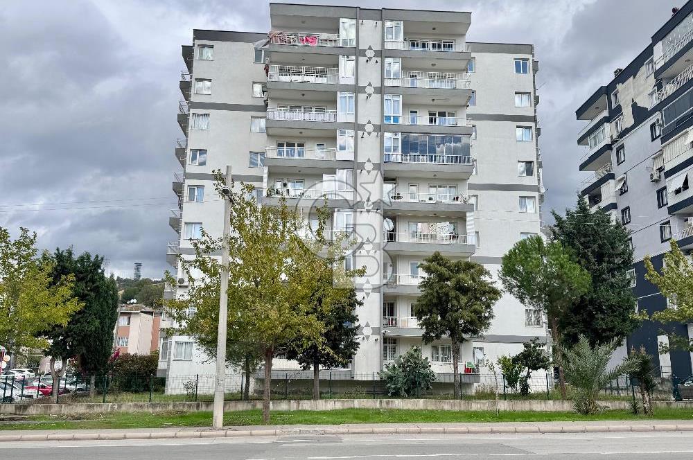 Bayraklı Postacılar'da  Full Tadilatlı Doğalgazlı Ara Kat Satılık 3+1 Daire