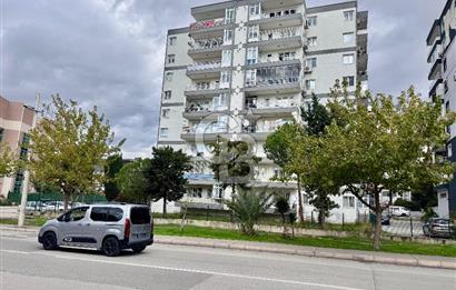 Bayraklı Postacılar'da  Full Tadilatlı Doğalgazlı Ara Kat Satılık 3+1 Daire
