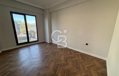 BAĞDAT CADDESİ PARALELİNDE KAPALI GARAJ VE HAVUZLU LÜX 4+1 VİLLA