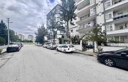 Bayraklı Postacılar'da  Full Tadilatlı Doğalgazlı Ara Kat Satılık 3+1 Daire