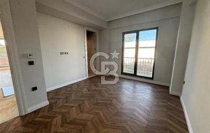 BAĞDAT CADDESİ PARALELİNDE KAPALI GARAJ VE HAVUZLU LÜX 4+1 VİLLA