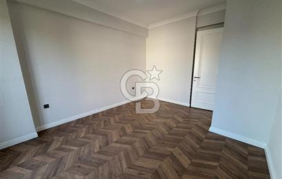 BAĞDAT CADDESİ PARALELİNDE KAPALI GARAJ VE HAVUZLU LÜX 4+1 VİLLA