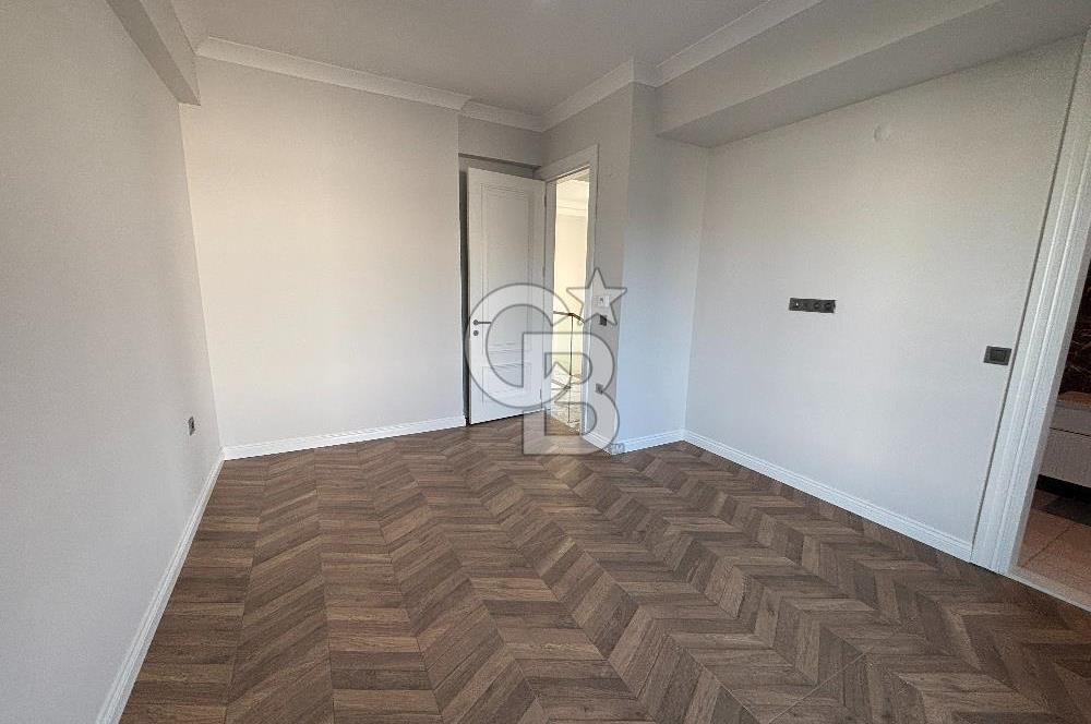 BAĞDAT CADDESİ PARALELİNDE KAPALI GARAJ VE HAVUZLU LÜX 4+1 VİLLA