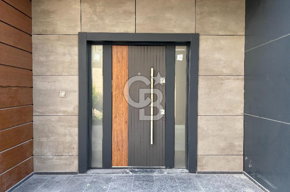 BAĞDAT CADDESİ PARALELİNDE KAPALI GARAJ VE HAVUZLU LÜX 4+1 VİLLA