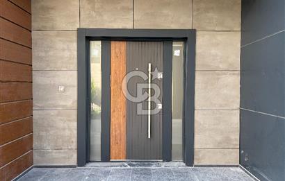 BAĞDAT CADDESİ PARALELİNDE KAPALI GARAJ VE HAVUZLU LÜX 4+1 VİLLA