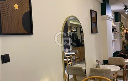 Karşıyaka Merkezde, Çarşı, İzbana Yürüme Mesafesinde Devren Kafe