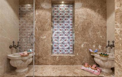 BEYOĞLU CİHANGİRDE DENİZ MANZARALI SATILIK OTEL