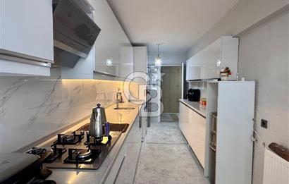 Bayraklı Postacılar'da  Full Tadilatlı Doğalgazlı Ara Kat Satılık 3+1 Daire